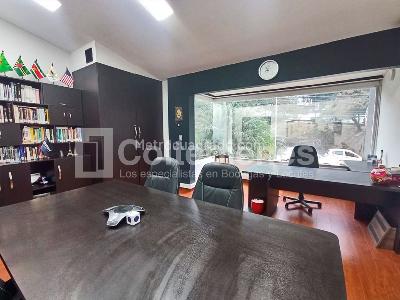 Casa de 5 alcobas en venta en El Poblado, Medellín, 281 m² · foto 11 de 20