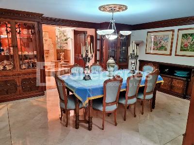 Casa de 5 alcobas en venta en Altos Del Poblado, Medellín, 1000 m² · foto 6 de 24