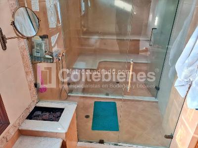 Casa de 5 alcobas en venta en Altos Del Poblado, Medellín, 1000 m² · foto 15 de 24