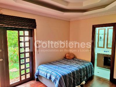 Casa de 5 alcobas en venta en Altos Del Poblado, Medellín, 1000 m² · foto 16 de 24