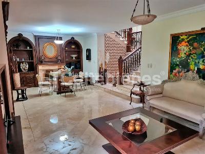 Casa de 5 alcobas en venta en Altos Del Poblado, Medellín, 1000 m² · foto 21 de 24