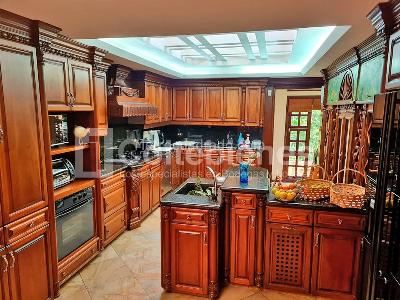 Casa de 5 alcobas en venta en Altos Del Poblado, Medellín, 1000 m² · foto 23 de 24