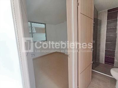 Apartamento de 2 alcobas en venta en Prado, Bello, 79 m² · foto 14 de 14