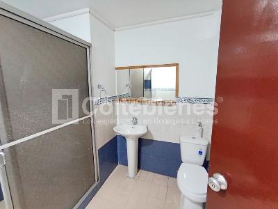 Casa de 5 alcobas en venta en Guayabal, Medellín, 174 m² · foto 7 de 20