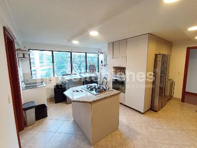 Apartamento de 3 alcobas en venta en Castropol, Medellín, 320 m² · foto 9 de 20