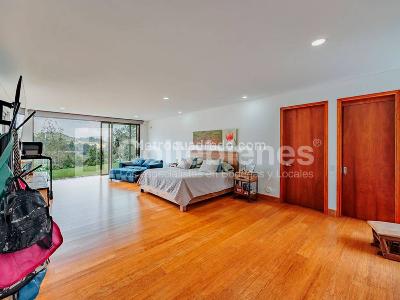 Casa de 5 alcobas en venta en Loma Del Escobero, Envigado · foto 17 de 20