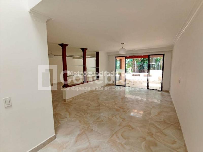 Casa Amplia de 4 Alcobas en Castropol - 8