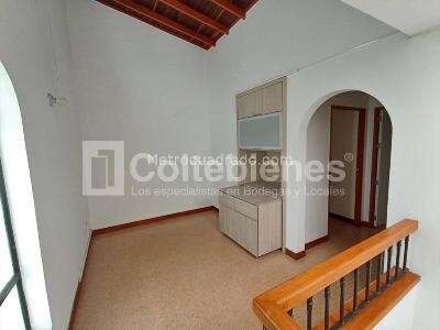 Casa en arriendo en Castropol, Medellín · foto 15 de 20