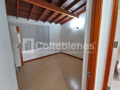 Casa en arriendo en Castropol, Medellín · foto 17 de 20