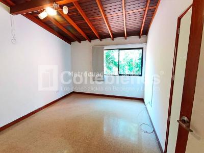 Casa en arriendo en Castropol, Medellín · foto 19 de 20