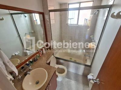 Apartamento de 3 alcobas en venta en El Poblado, Medellín, 94 m² · foto 14 de 20