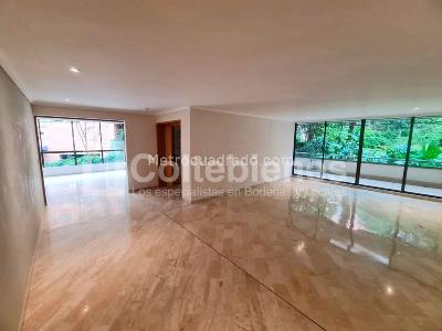Apartamento en arriendo en Poblado, Medellín · foto 3 de 20