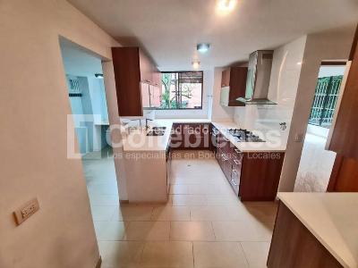 Apartamento en arriendo en Poblado, Medellín · foto 5 de 20