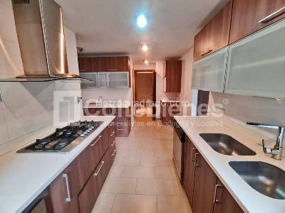 Apartamento en arriendo en Poblado, Medellín · foto 6 de 20