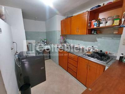 Apartamento de 3 alcobas en venta en Niquia, Bello, 55 m² · foto 2 de 11