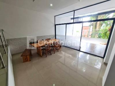 Casa de 3 alcobas en arriendo en El Tesoro, Medellín, 440 m² · foto 4 de 20