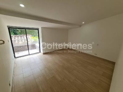 Casa de 3 alcobas en arriendo en El Tesoro, Medellín, 440 m² · foto 14 de 20