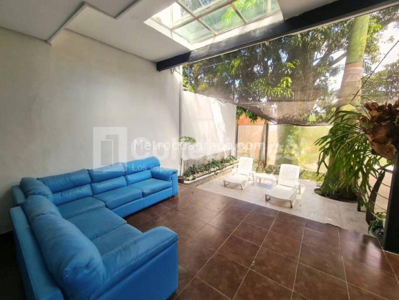 Spacious 3BR House for Rent in El Tesoro - 9