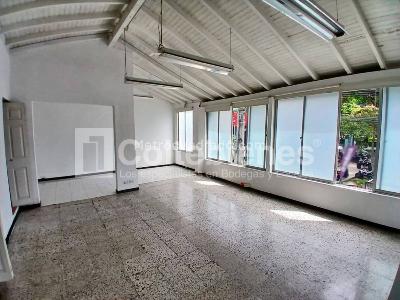 Casa de 5 alcobas en venta en Patio Bonito, Medellín, 402 m² · foto 9 de 20