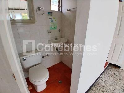 Casa de 5 alcobas en venta en Patio Bonito, Medellín, 402 m² · foto 12 de 20