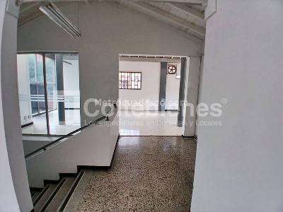 Casa de 5 alcobas en venta en Patio Bonito, Medellín, 402 m² · foto 13 de 20