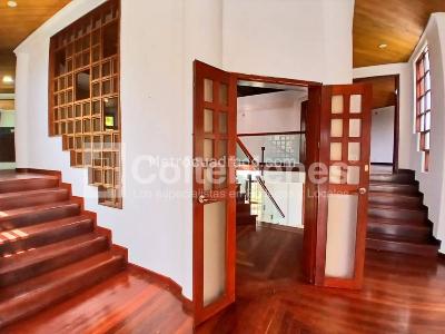 Casa de 4 alcobas en arriendo en Vereda Santa Catalina, Envigado, 200 m² · foto 3 de 9