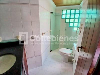 Casa de 4 alcobas en arriendo en Vereda Santa Catalina, Envigado, 200 m² · foto 9 de 9
