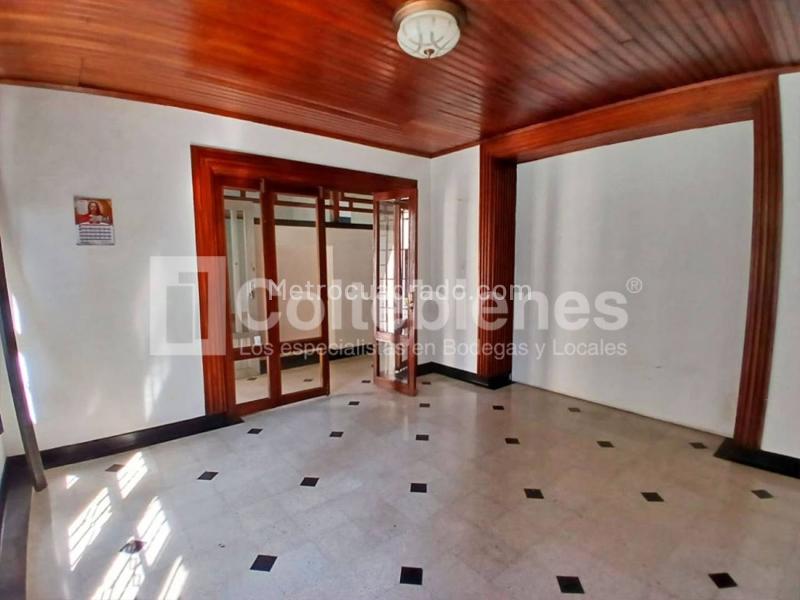 Commercial House for Rent in Prado - 5