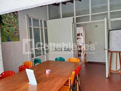 Casa de 5 alcobas en venta en Patio Bonito, Medellín, 400 m² · foto 10 de 16