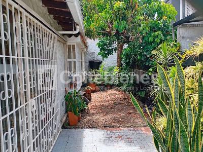 Casa de 5 alcobas en venta en Patio Bonito, Medellín, 400 m² · foto 13 de 16