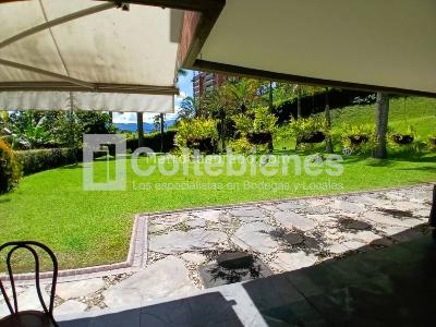 Casa de 4 alcobas en venta en El Poblado, Medellín, 995 m² · foto 12 de 20