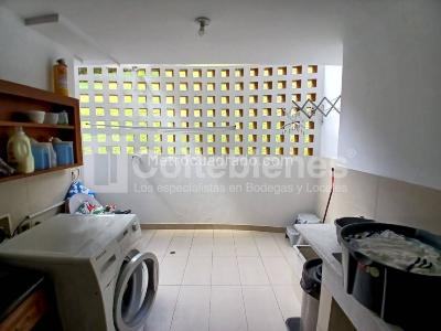 Casa de 4 alcobas en venta en El Poblado, Medellín, 995 m² · foto 16 de 20