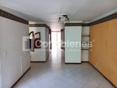 Apartamento en venta en La Castellana, Medellín · foto 3 de 18