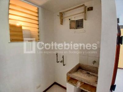 Apartamento en venta en La Castellana, Medellín · foto 9 de 18
