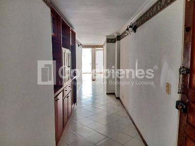 Apartamento en venta en La Castellana, Medellín · foto 12 de 18