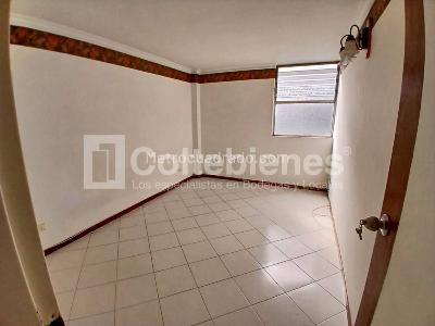 Apartamento en venta en La Castellana, Medellín · foto 14 de 18