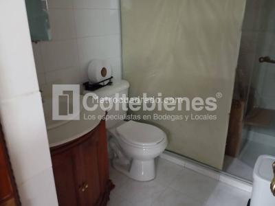 Casa de 5 alcobas en venta en Belen, Medellín, 253 m² · foto 19 de 20