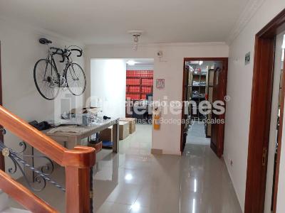 Casa de 5 alcobas en venta en Belen, Medellín, 253 m² · foto 8 de 20