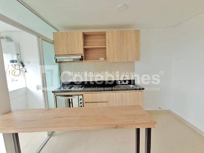 Apartamento de 3 alcobas en venta en Envigado, Envigado, 71 m² · foto 2 de 20