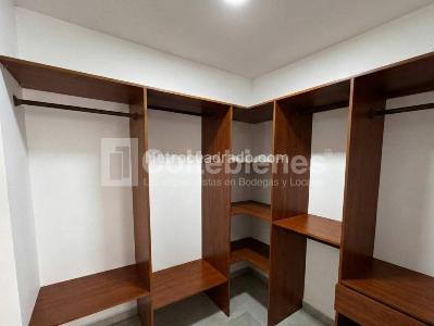 Apartamento de 3 alcobas en venta en La Florida, Medellín, 145 m² · foto 18 de 20