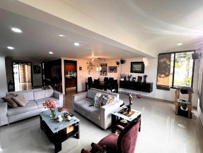 Apartamento de 3 alcobas en venta en La Florida, Medellín, 145 m² · foto 7 de 20
