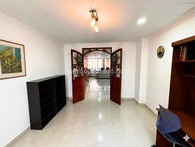 Apartamento de 3 alcobas en venta en La Florida, Medellín, 145 m² · foto 8 de 20