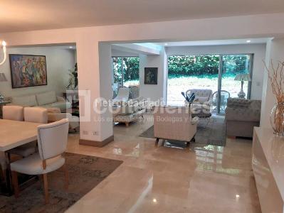 Casa en arriendo en Castropol, Medellín · foto 2 de 20