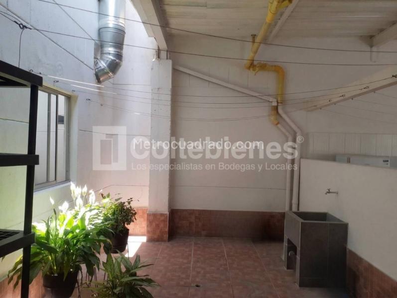 Piso – Medellín, Laureles, Laureles-Estadio - Más