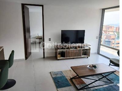 Apartamento de 2 alcobas en arriendo en El Poblado, Medellín, 92 m² · foto 4 de 20
