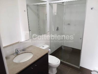 Apartamento de 2 alcobas en arriendo en El Poblado, Medellín, 92 m² · foto 14 de 20