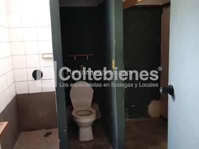 Casa de 5 alcobas en venta en Patio Bonito, Medellín, 420 m² · foto 19 de 20