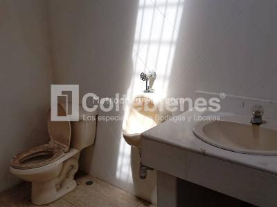 Casa de 5 alcobas en venta en Patio Bonito, Medellín, 420 m² · foto 20 de 20