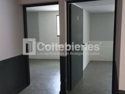 Casa de 5 alcobas en venta en Patio Bonito, Medellín, 420 m² · foto 4 de 20