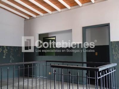 Casa de 5 alcobas en venta en Patio Bonito, Medellín, 420 m² · foto 8 de 20